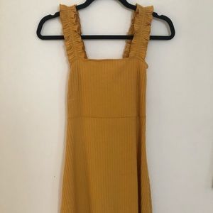 Yellow ruffle sleeve dress